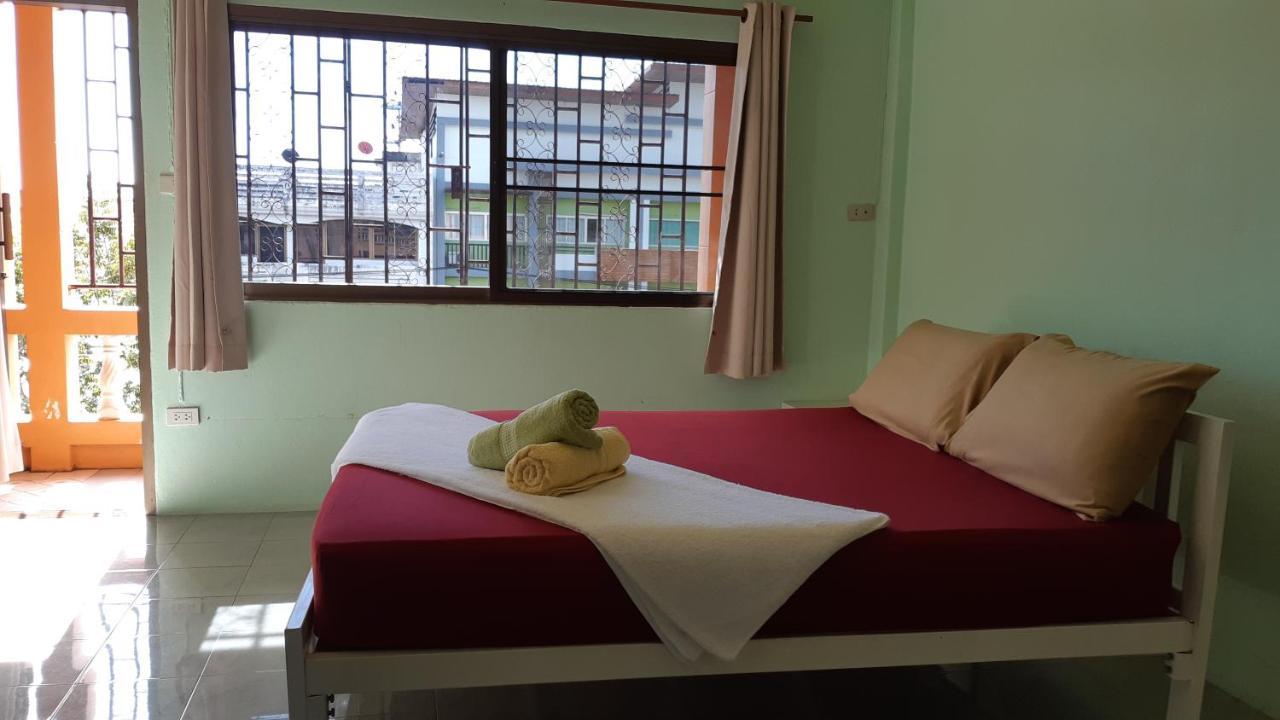 Cube Hostel Krabi Exterior photo