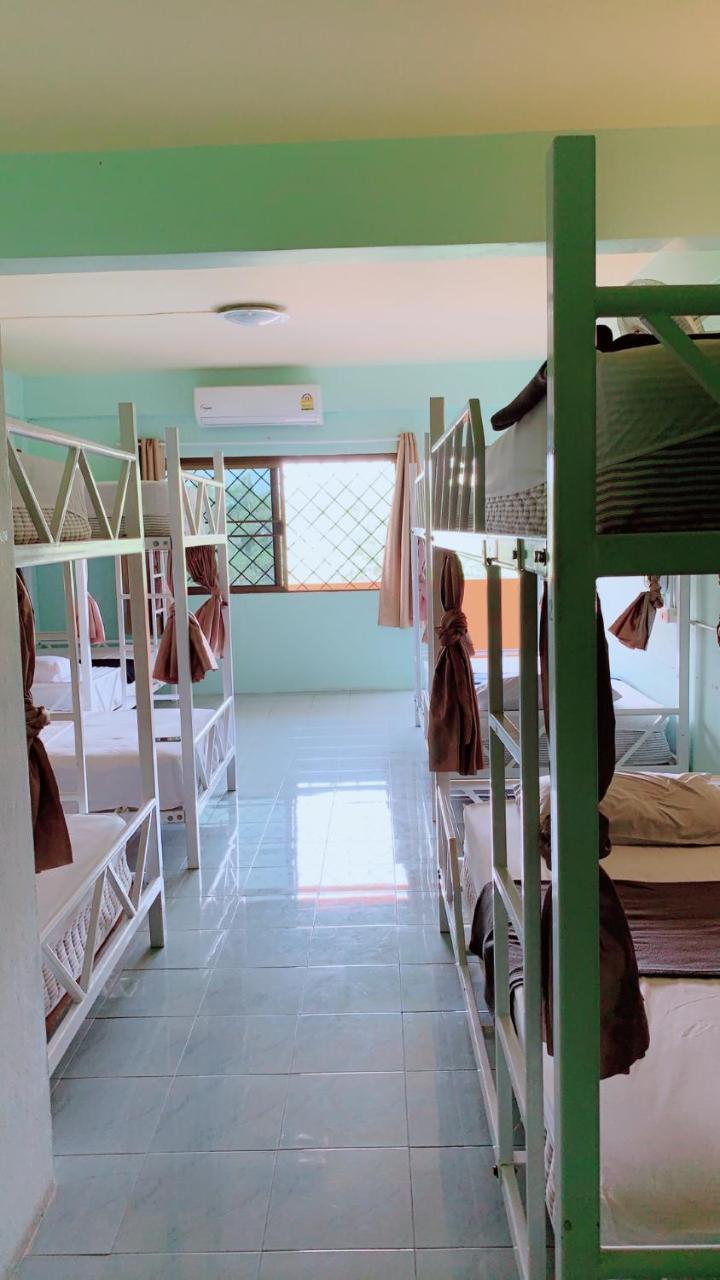 Cube Hostel Krabi Exterior photo